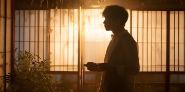 唱日语歌的男人寓意着什么？